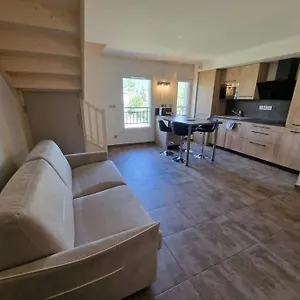  Appartement Superbe T2 Dans Résidence Neuve Avec Vue Exceptionelle Sur Les Montagnes, Avec Parking Privatif.situé à Proximité Immédiate Du Centre De Chorges.